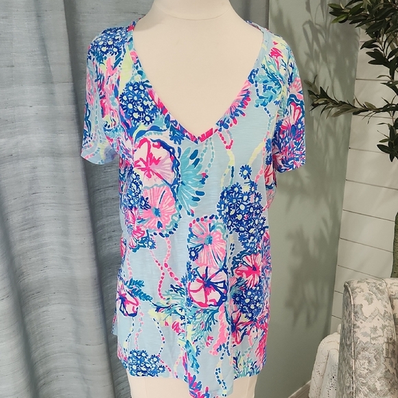 Vibrant Floral V-Neck Top - Picture 1 of 3